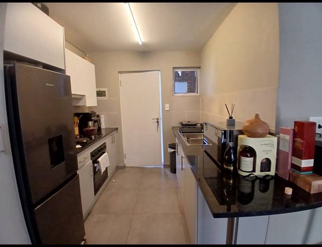 2 BEDROOM TOWNHOUSE FOR SALE IN ALBEMARLE